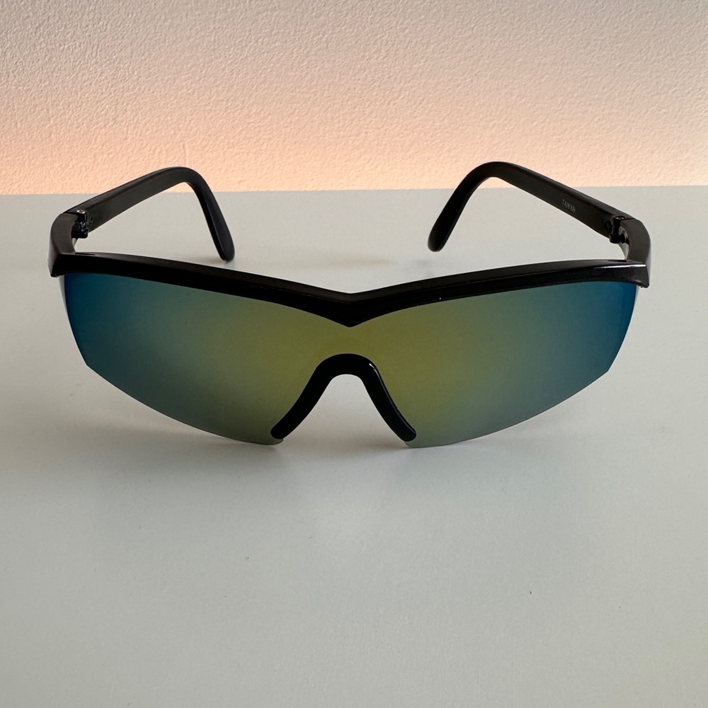 Vintage Viewpoint Wraparound Sunglasses